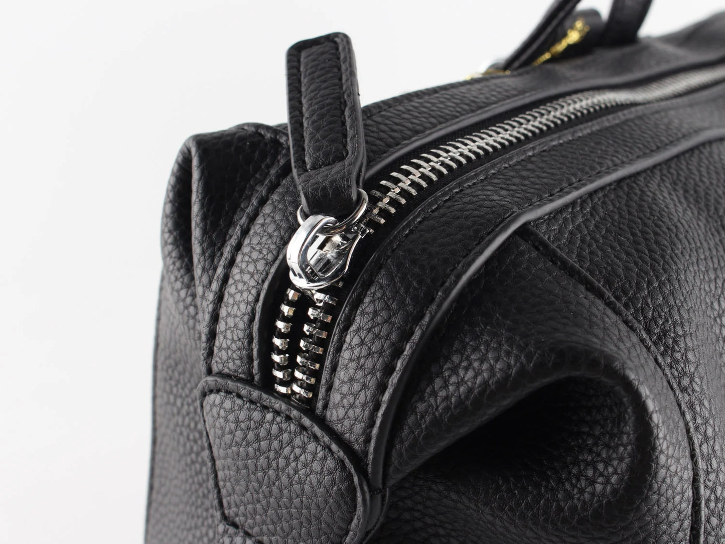 The 5-in-1 Vegan Leather Convertible Ita Bag